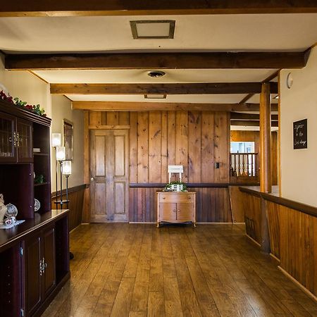 Red Rose Bed & Breakfast Smoketown  Экстерьер фото